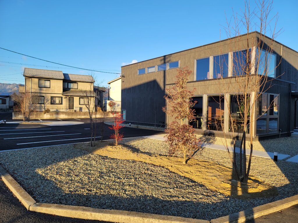 インフィニティソリューションズ株式会社